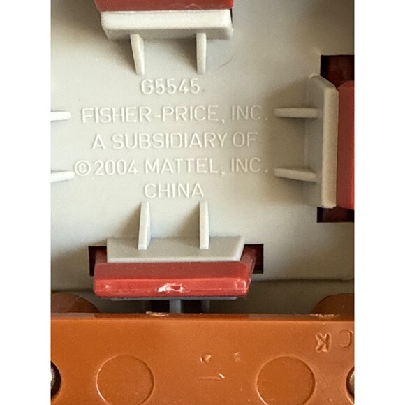 Fisher Price Geotrax Train Port Side Boat Dock Fishing Pier 2004 Mattel G5545 - Picture 2 of 8